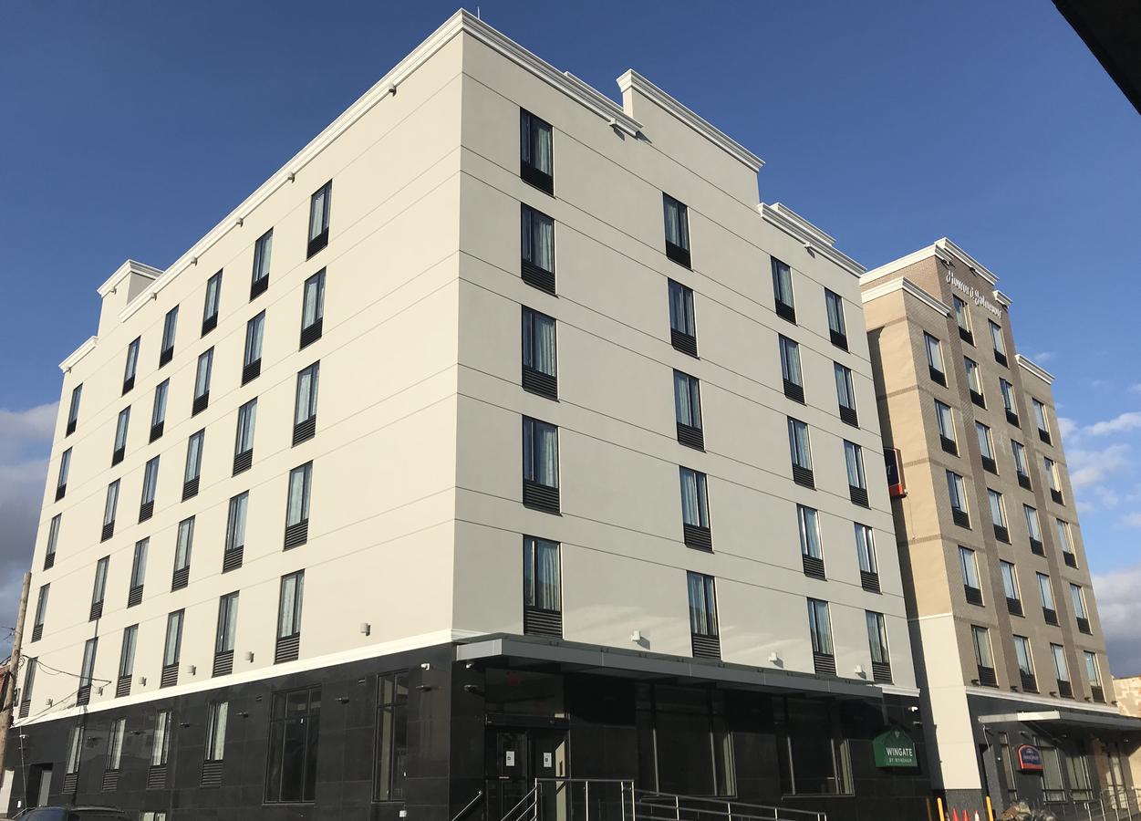 Wingate By Wyndham Jamaica Ny/ Airtrain Jfk Hotel New York Exterior photo