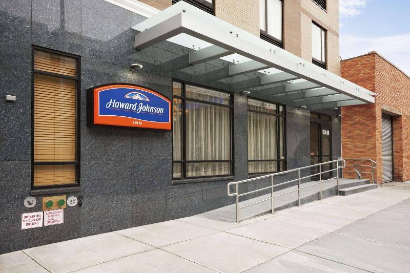 Wingate By Wyndham Jamaica Ny/ Airtrain Jfk Hotel New York Exterior photo